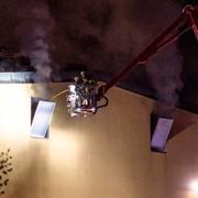En omfattande brand härjar i Willys livsmedelsbutik strax norr om centrala Borås.