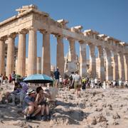 Atens Akropolis är landets mest besökta turistmål.