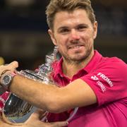 Stan Wawrinka med pokalen.