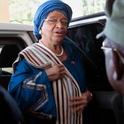 Ellen Johnson Sirleaf ska leda delegationen som be Jammeh att lämna ifrån sig makten.