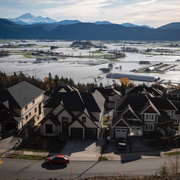 Abbotsford, den hårdast drabbade kommunen/Justin Trudeau. 