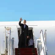 Irans president Masoud Pezeshkian innan han gick på planet till New York.