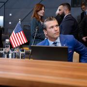 Pete Hegseth under ett möte i Natos högkvarter i Bryssel i februari. 