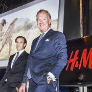 H&M:s huvudägare Stefan Persson gjorde stora köp i det egna bolaget i juli. Här med vd Karl-Johan Persson.