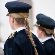 Kvinnor som går officersutbildningen vid Militärhögskolan Karlberg. 