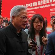 Nvidias vd Jensen Huang på besök i Kina.