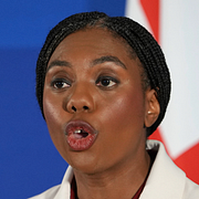 Reform UK-ledaren Nigel Farage och Konservativa partiets ledare Kemi Badenoch.