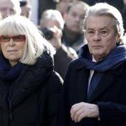 Skådespelarna Alain Delon och Mireille Darc. 