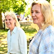 Socialdemokraternas partiledare Magdalena Andersson och Centerpartiets partiledare partiledare Elisabeth Thand Ringqvist under Almedalsveckan.