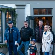 President Biden tog nådebeslutet under thanksgiving-helgen – en helg han tillbringade tillsammans med Hunter och hans familj i Nantucket, Massachusetts. ”Jag hoppas att amerikanerna förstår hur en far och president kunde ta detta beslut,” skriver han bland annat i ett uttalande. 