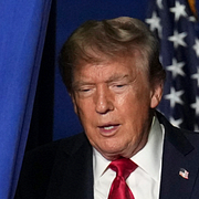 Xi Jinping, en bild från Hormuzsundet och Donald Trump.