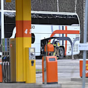 Räddningstjänst är på plats på en tankstation vid Nyköpingsvägen, nära tågstationen Södertälje syd där en buss tankat fel.