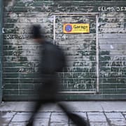 Den illegala spelklubben ligger på Södermalm i centrala Stockholm. 