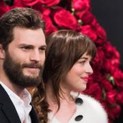 Jamie Dornan (vänster), och Dakota Johnson spelar huvudrollerna i Fifty shades of Grey