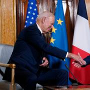 Joe Biden och Emmanuel Macron.