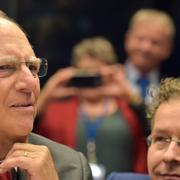 Nederländernas finansminister Jeroen Dijsselbloem (till höger) med sin tyska motsvarighet Wolfgang Schäuble.