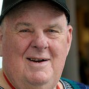 Les Murray. 