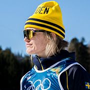 Ingen av OS-guldmedaljörerna Frida Karlsson och Linn Svahn kommer till start i dagens femmil..