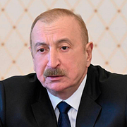 Skador på skolbyggnad/Ilham Aliyev/Skador på flygplatsterminal.