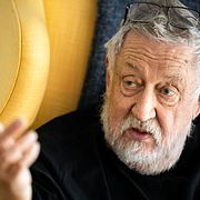 Leif GW Persson har ett stort börsintresse. 