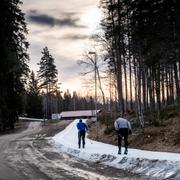 Arkivbild: Längdåkare på konstsnöspåret i Högbo Bruk utanför Sandviken i januari 2020