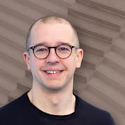 Niklas Laninge, sparpsykolog på Opti och gästkrönikör hos Omni Ekonomi. 