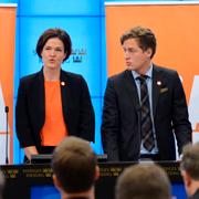 Erik Ullenhag (FP), Anna Kinberg Batra (M), Emil Källström (C) och Jakob Forssmed (KD) presenterar Alliansens skuggbudget under en pressträff i Riksdagens presscenter.