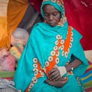 En skadad sudanesisk kvinna som flytt från staden el-Fashir, 31 oktober 2025. 