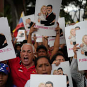 Nicolás Maduro-supportrar i protest mot USA i huvudstaden Caracas under lördagen. 