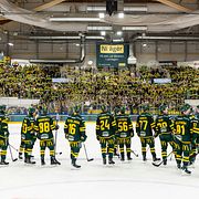 Arkivbild: Björklöven tackar publiken efter ishockeymatchen i SHL mellan Björklöven och Frölunda den 10 oktober 2026 i Umeå.