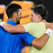 Novak Djokovic och Jamie Faria efter nattens match i Australian Open. 