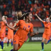  Lieke Martens firar. 