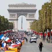 Champs-Elysees