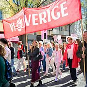 Socialdemokraterna tågar på första maj i Sundbyberg.