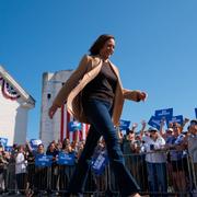 Kamala Harris vid ett kampanjmöte i New Hampshire. 