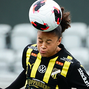 BK Häckens Felicia Schröder och Hammarbys Svea Rehnberg.