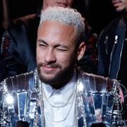 Neymar i samband med modevisning i Paris i januari.