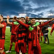 Östersunds tvåmålskytt Saman Ghoddos firar med lagkamraterna efter segern i torsdagens kval till Europa League.