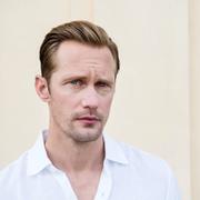  Alexander Skarsgård. 