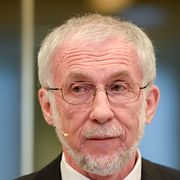 Professor Lars EO SVensson