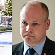 Vänster: Poliser utanför lokalen i Malmö. Höger: Justitie- och inrikesminister Morgan Johansson (S).