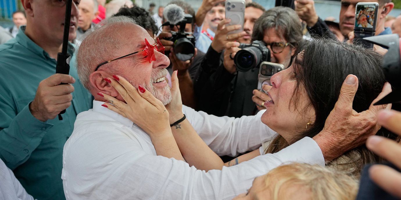 Lula da Silva under ett väljarmöte på söndagen.