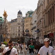 Flanerare på Graben i Wien.