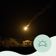 Lysammunition lyser upp Gaza stad.