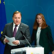 Statsminister Stefan Löfven (S) och Annie Lööf (C). 