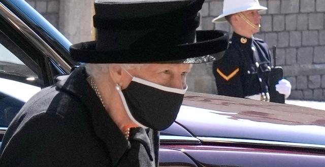 Drottning Elizabeth II under prins Philips begravning.  Jonathan Brady / TT NYHETSBYRÅN