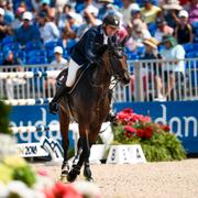 Sveriges Fredrik Jönsson på hästen Cold Play under den andra rundan i den individuella finalen i hoppning vid ryttar-VM i Tryon, USA. 