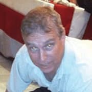 Bilder på Andrew i de senaste Epsteindokumenten. Det finns dock ingen kontext kring bilderna eller några bevis för att de föreställer något olagligt.