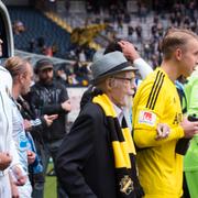 AIK-pensionärer hedrades på Friends arena innan AIK-Gefle IF.