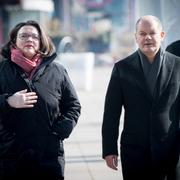 SPD:s ledare Andrea Nahles och Olaf Scholz- 